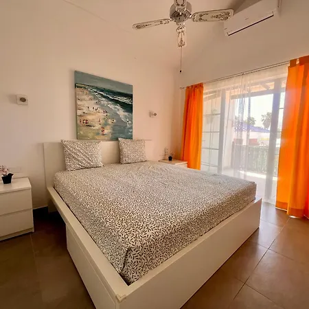 Casa Naira 아파트 칼레타데푸스테